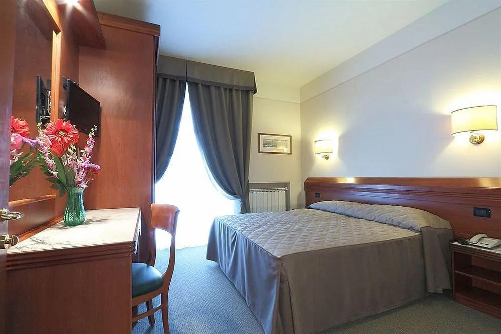 фото Hotel Arcadia