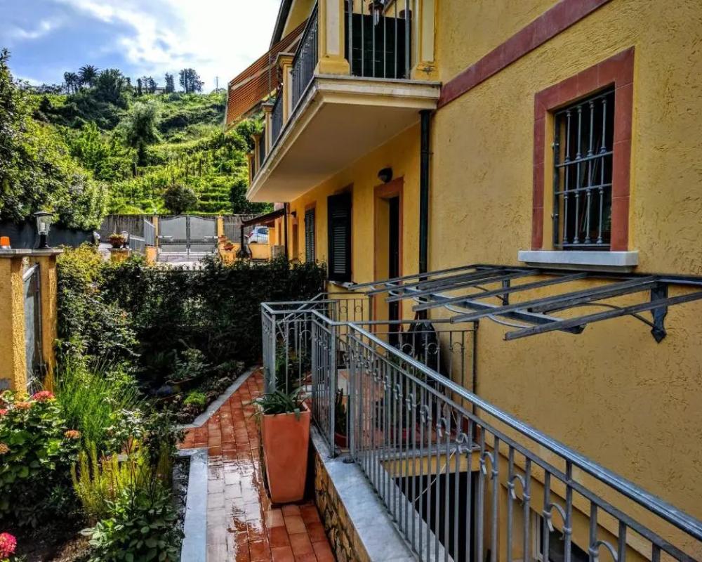фото Sally's B&B