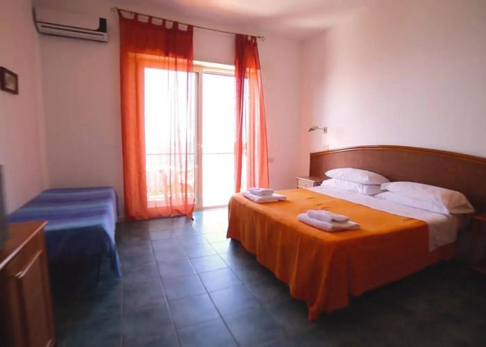 Hotel Punta Licosa