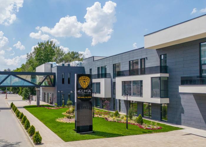 Alma Health&Spa Retreat Hotel
