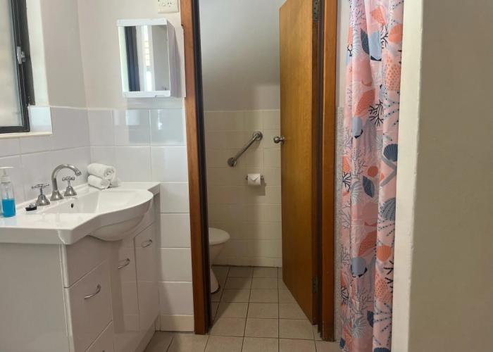 Emu Beach Chalets