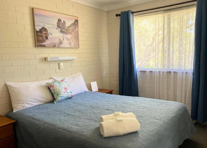 Emu Beach Chalets