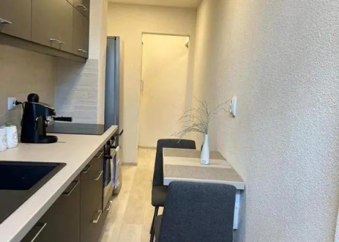 Barney Apartman