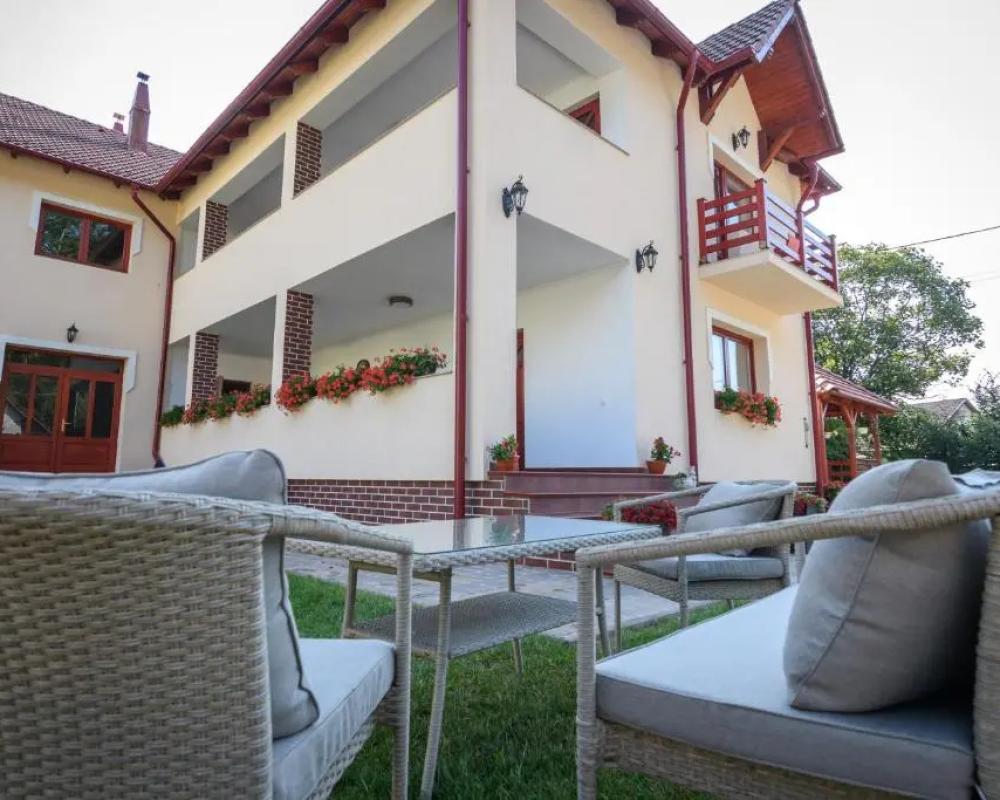 фото Casa Moldovan
