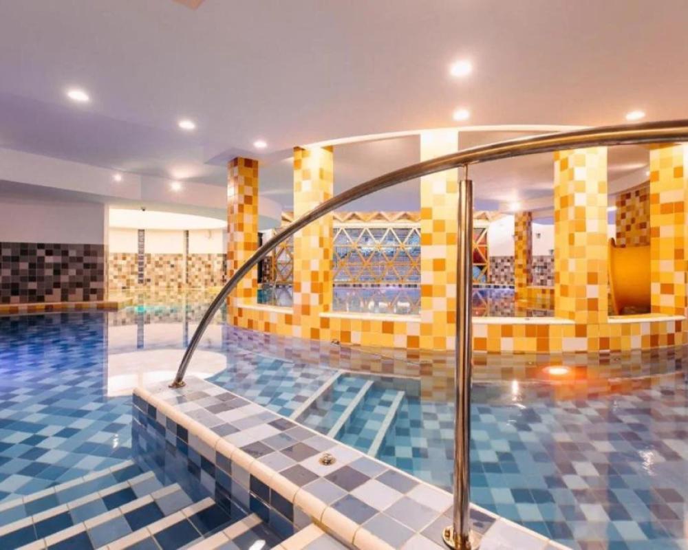 фото Hotel Crystal