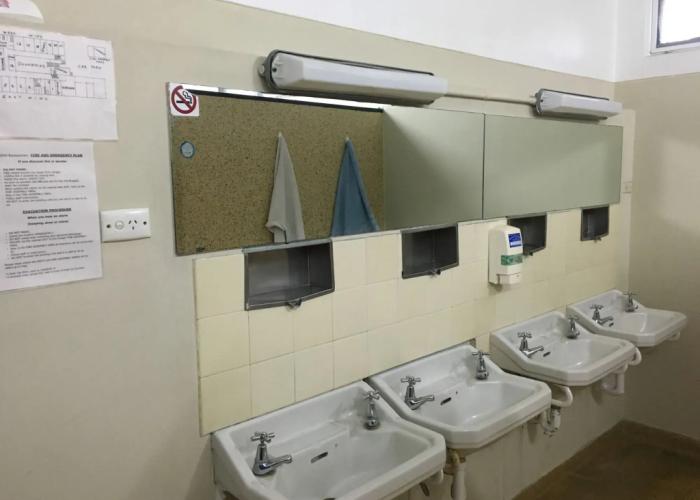 1849 Backpackers Hotel