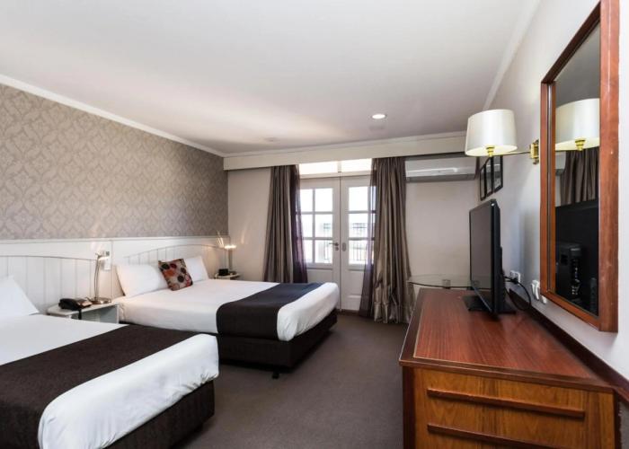 Country Comfort Amity Motel