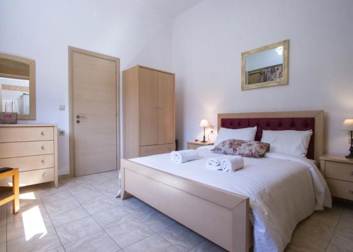 Agarathos Traditional Rooms