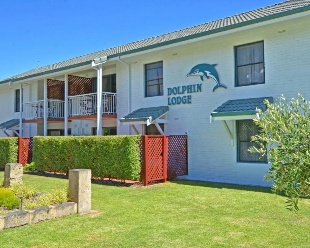 фото Dolphin Lodge