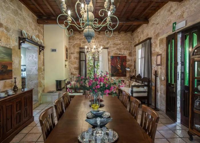 Villa Arhontariki