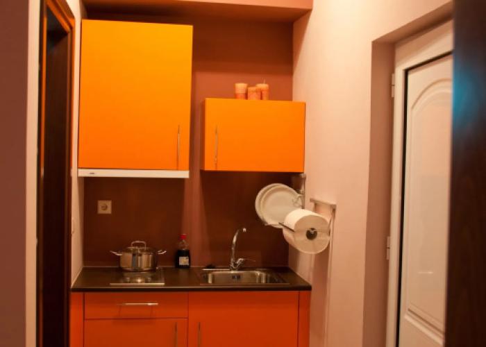 Petritos Rooms and Studios