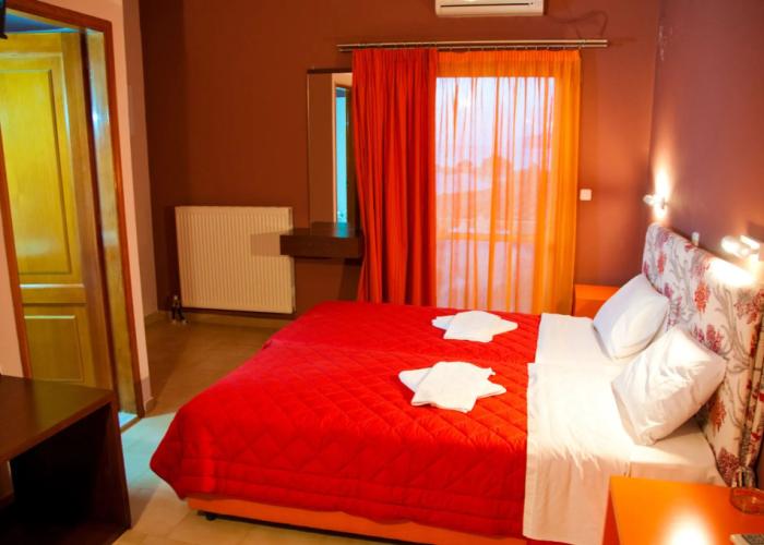 Petritos Rooms and Studios