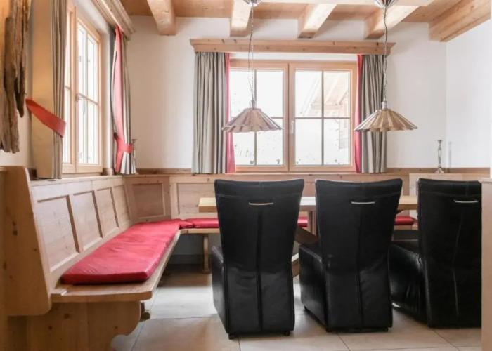 Avenida Panorama Chalets by Alpin Rentals