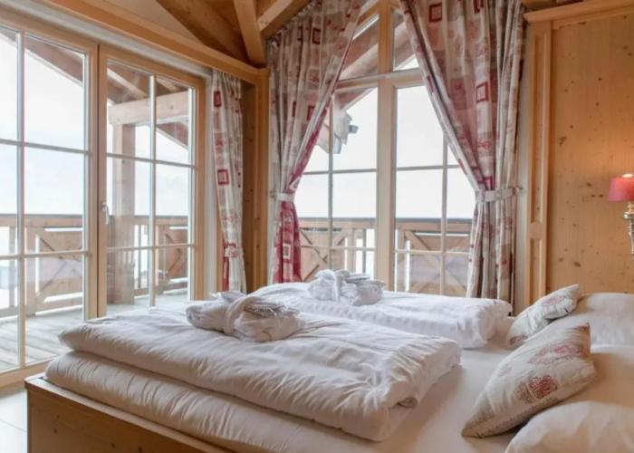 Avenida Panorama Chalets by Alpin Rentals