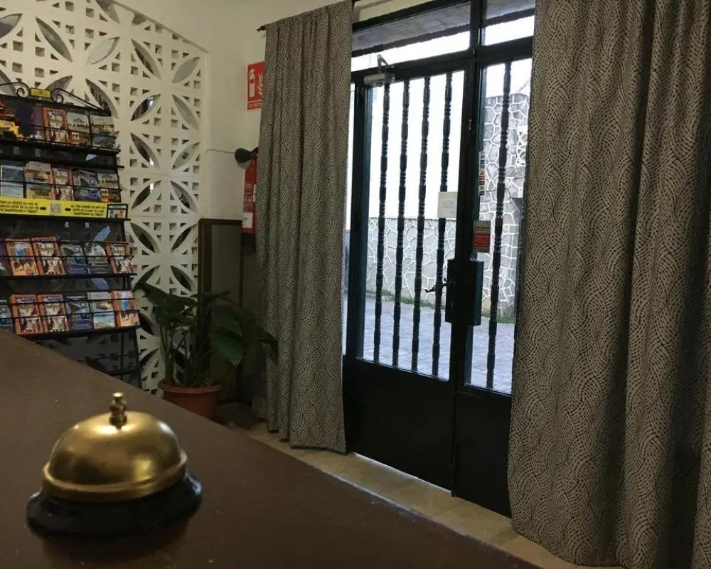 фото Hostal Barbate