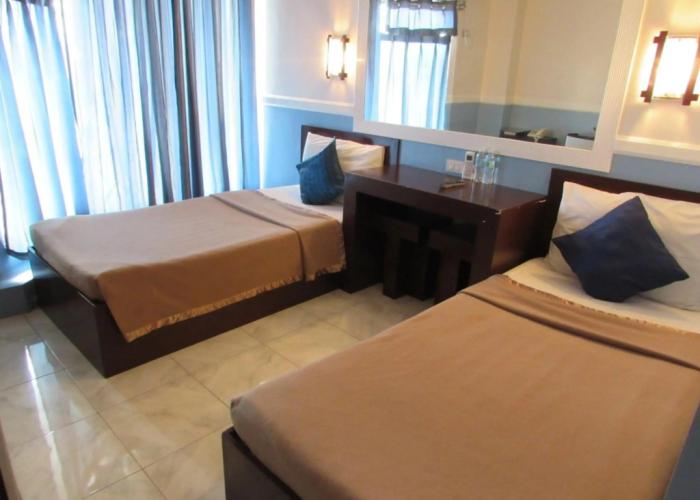 Oyster Plaza Hotel