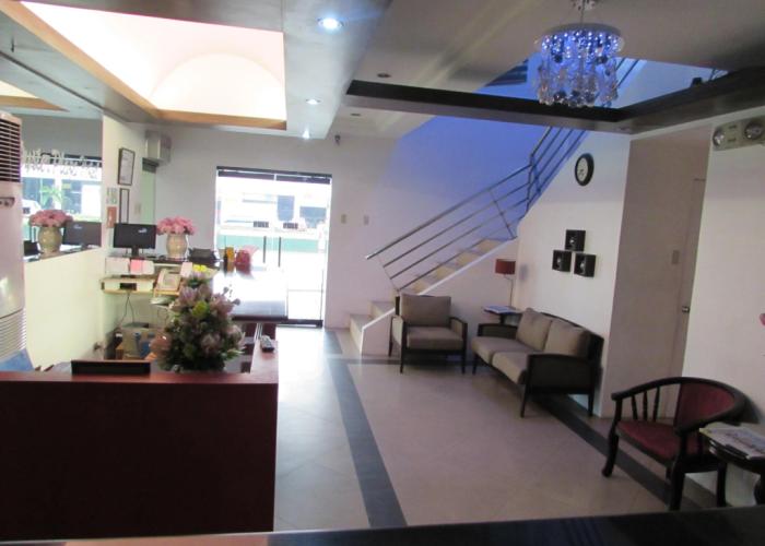 Oyster Plaza Hotel