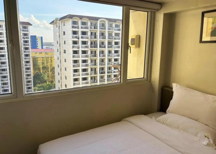 Extremeli Suites Manila powered by Cocotel
