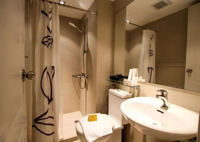 Azure Urban Resort Residences