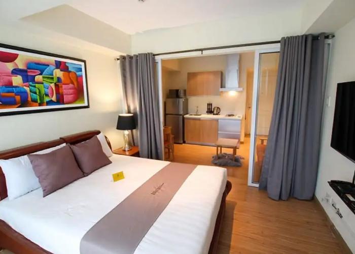 Azure Urban Resort Residences