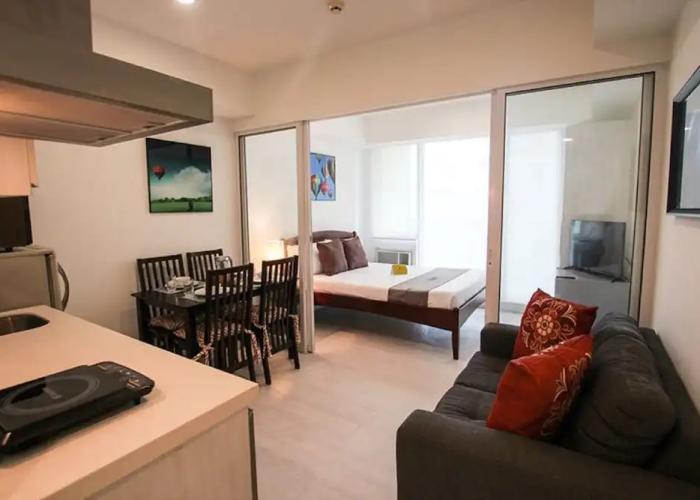 Azure Urban Resort Residences