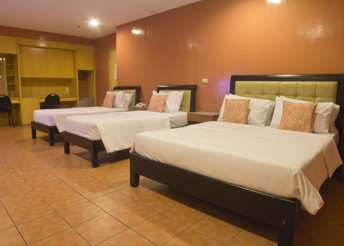 Nichols Airport Hotel