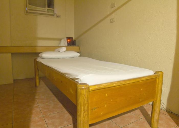 Nichols Airport Hotel