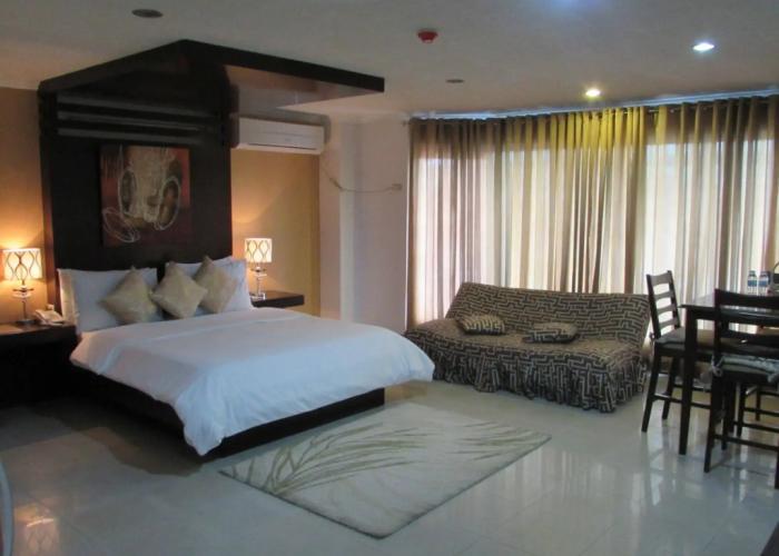 Oyster Plaza Hotel