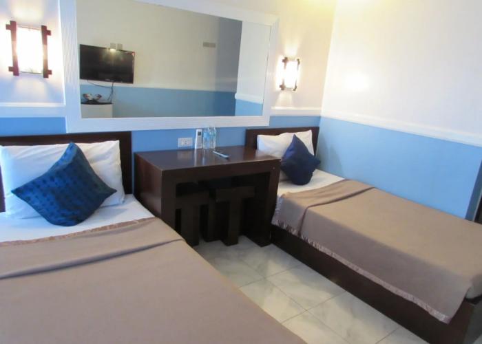 Oyster Plaza Hotel