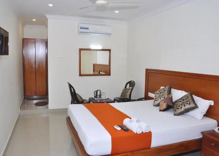 Hotel NNP Grand