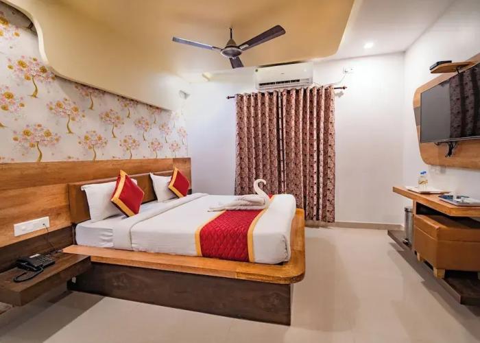 Hotel SDM Golden Tower
