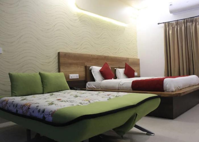 Hotel SDM Golden Tower