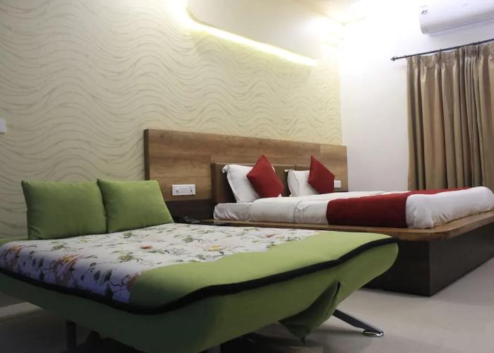 Hotel SDM Golden Tower