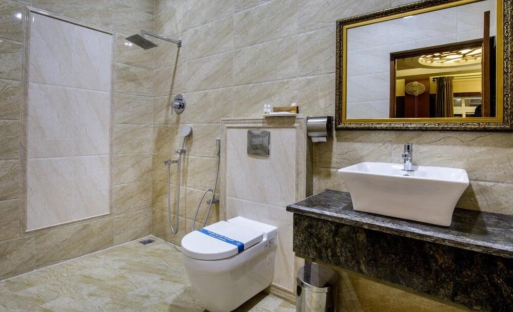 фото Hotel Arjunaa