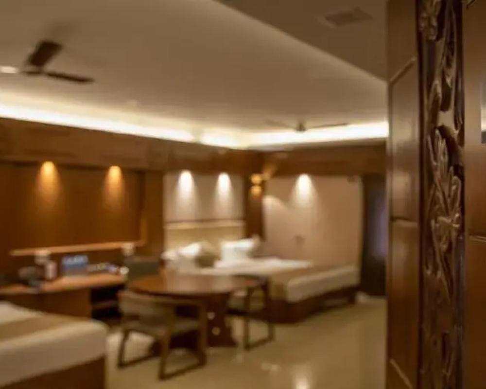 фото Hotel Arjunaa