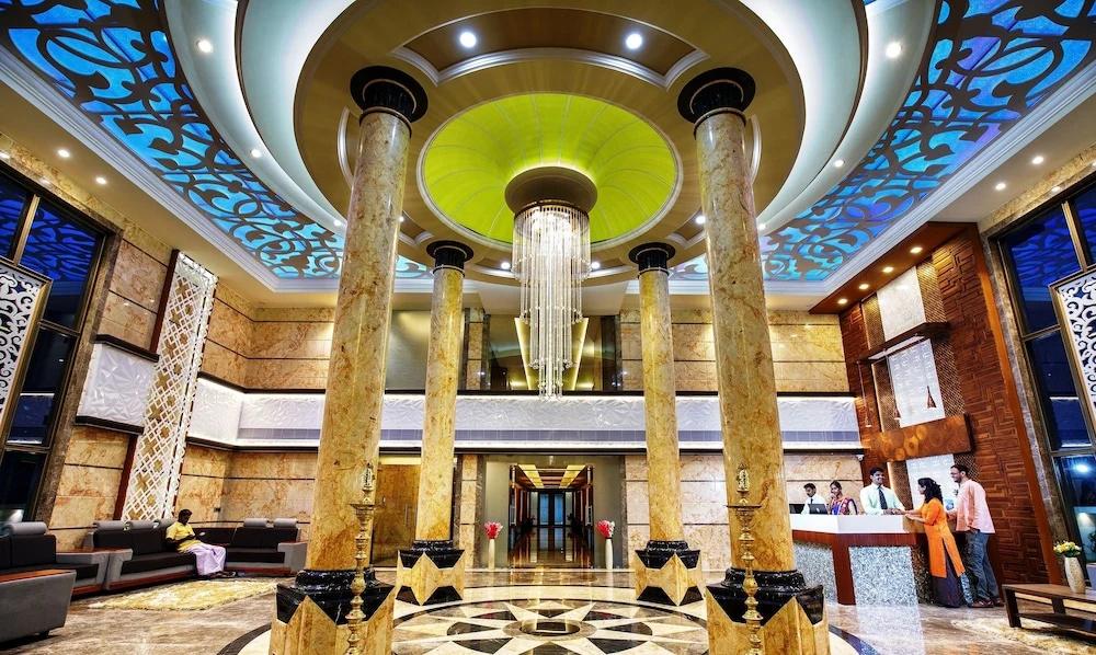фото Hotel Arjunaa