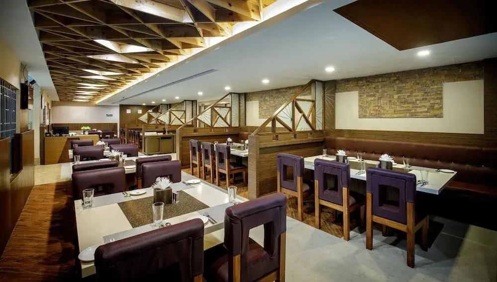 фото Hotel Arjunaa