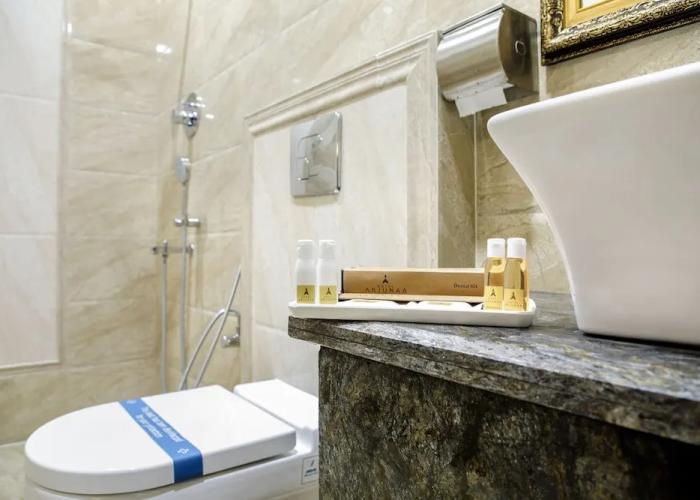 Hotel Arjunaa