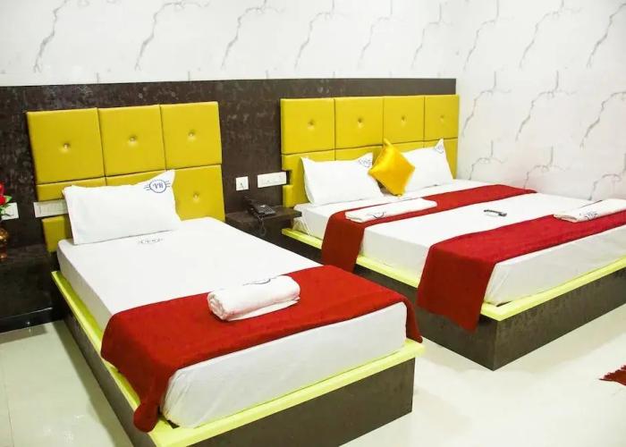 Hotel Vel Residency