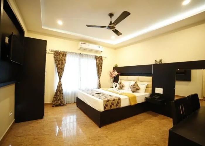 Hotel Ragavendra