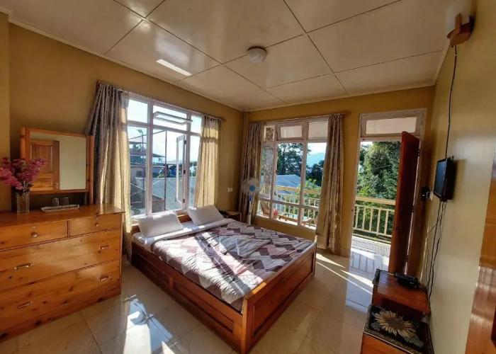 Shikher Guest House