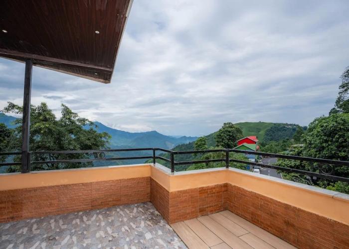 Summit Bougainvillea Tea Resort
