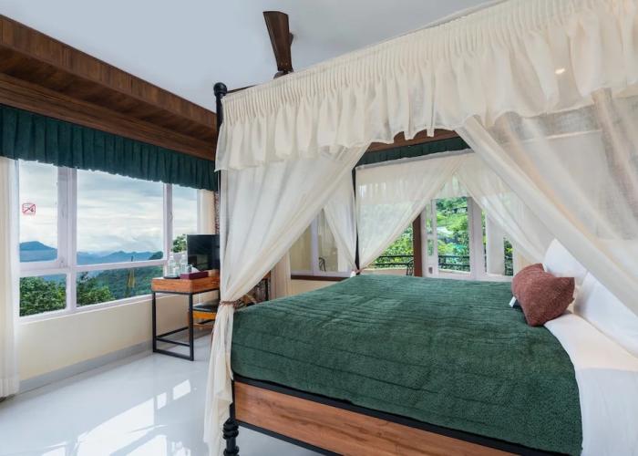 Summit Bougainvillea Tea Resort