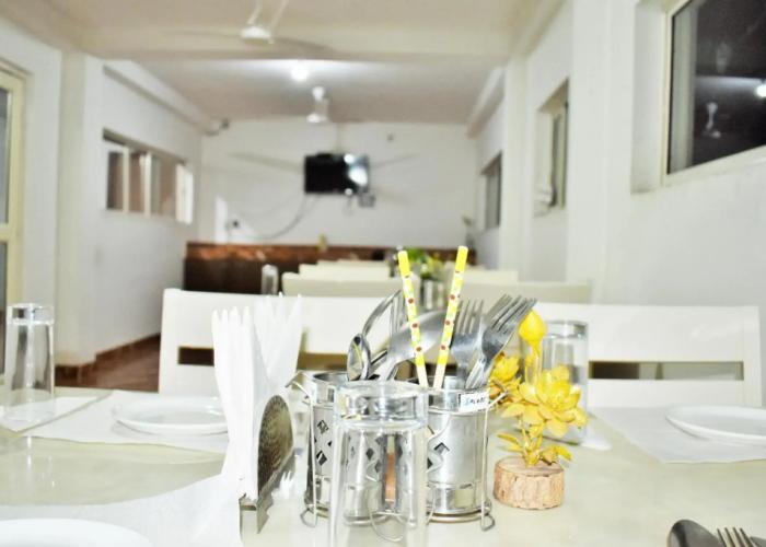 Hotel Sakura House