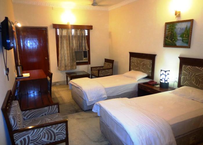 Hotel Taj Darbar