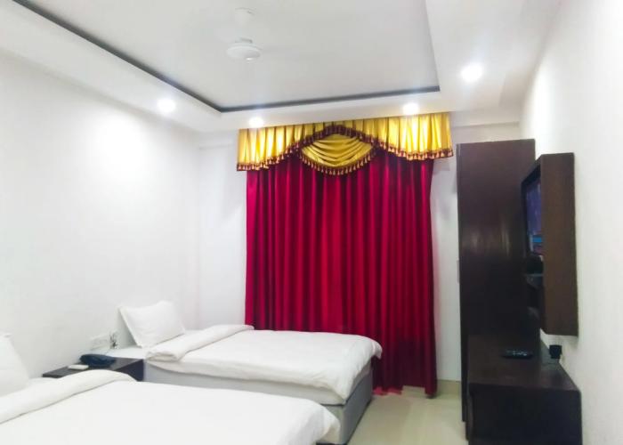 Bodhgaya Seven Inn Hotel n Restaurant