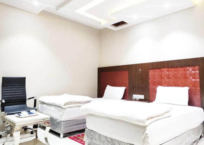 Bodhgaya Seven Inn Hotel n Restaurant