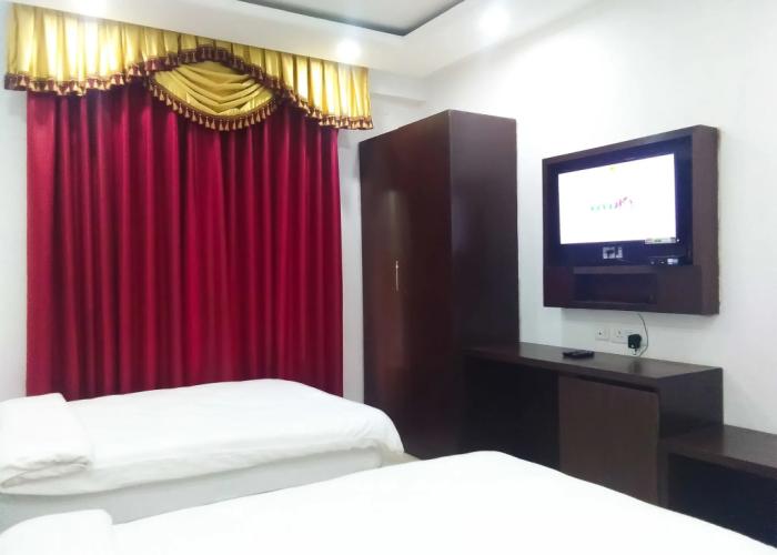Bodhgaya Seven Inn Hotel n Restaurant