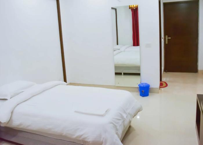 Bodhgaya Seven Inn Hotel n Restaurant