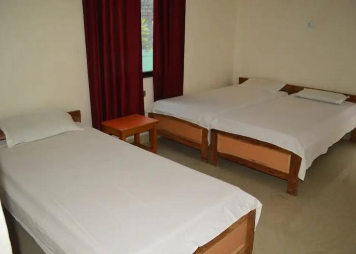 Middle Way Home Stay